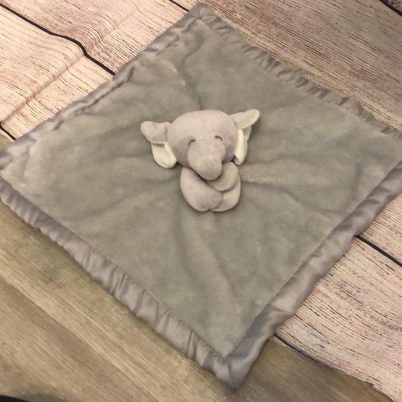 Carters Lovey Security Blanket Elephant Gray Satin Trim Toy 2016 Plush Baby - Picture 4 of 10